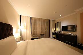 Booyoung Hotel & Resort