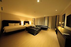 Booyoung Hotel & Resort