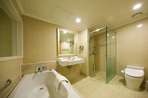 Booyoung Hotel & Resort