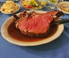 The Winthrop Arms Hotel And Restaurant