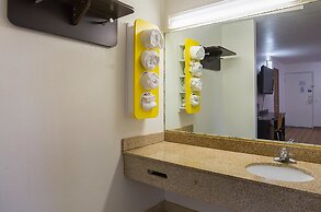 Motel 6 Brinkley, AR
