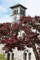 Queen's University - David C. Smith House - Campus Accommodation