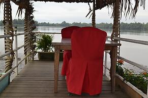 L'Aquarius Marina 2000