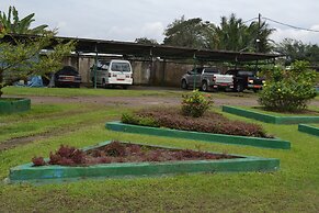 L'Aquarius Marina 2000