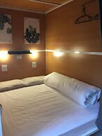 VX The Fifty - Hostel