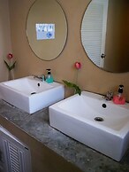 VX The Fifty - Hostel