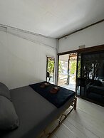 Haad Chao Phao Resort