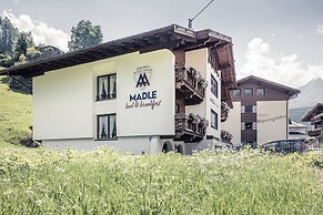 Madle - Bed & Breakfast