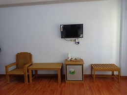 Golden Lotus Inle Hotel