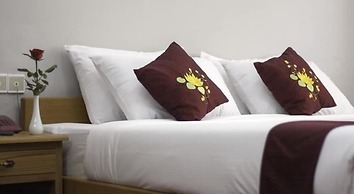 Golden Lotus Inle Hotel