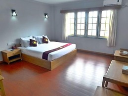 Golden Lotus Inle Hotel