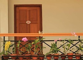 Golden Lotus Inle Hotel