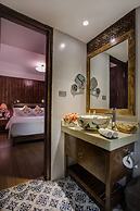 Singita Classy Boutique Hotel