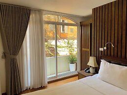 Singita Classy Boutique Hotel