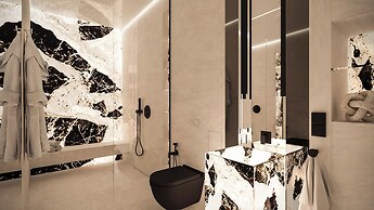 Apartments in Sky Tower with Bathtub near the window