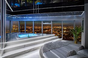 Apartments in Sky Tower with Bathtub near the window