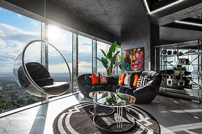 Apartments in Sky Tower with Bathtub near the window