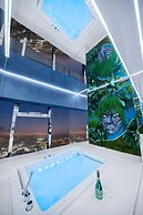 Apartments in Sky Tower with Bathtub near the window