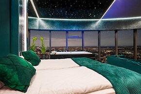 Apartments in Sky Tower with Bathtub near the window
