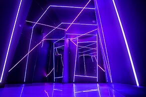 Apartments in Sky Tower with Bathtub near the window