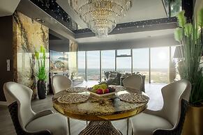 Apartments in Sky Tower with Bathtub near the window