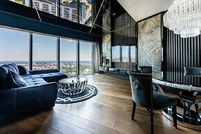 Apartments in Sky Tower with Bathtub near the window