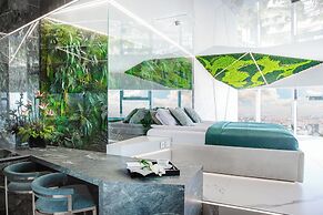 Apartments in Sky Tower with Bathtub near the window