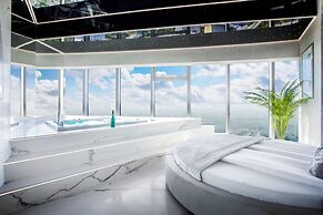 Apartments in Sky Tower with Bathtub near the window