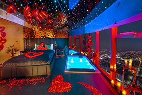 Apartments in Sky Tower with Bathtub near the window