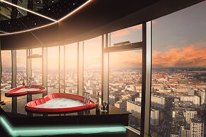 Apartments in Sky Tower with Bathtub near the window