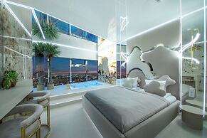 Apartments in Sky Tower with Bathtub near the window