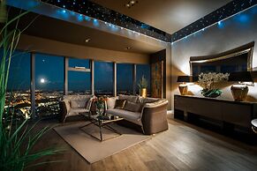 Apartments in Sky Tower with Bathtub near the window
