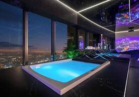 Apartments in Sky Tower with Bathtub near the window