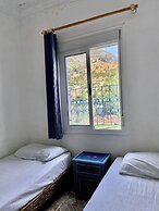 Hostal La Joya