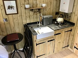 Highland Bear Lodge & Luxury Bear Huts