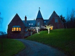 Highland Bear Lodge & Luxury Bear Huts