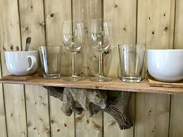 Highland Bear Lodge & Luxury Bear Huts