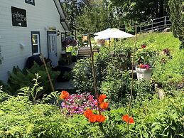 Auberge sous Les Arbres