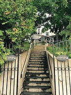 Auberge sous Les Arbres