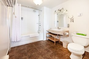 Auberge sous Les Arbres