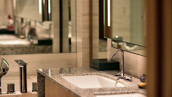 Hyatt Regency Shanghai, Wujiaochang