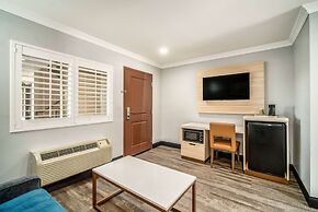 Travelodge Inn & Suites by Wyndham Bell Los Angeles Area