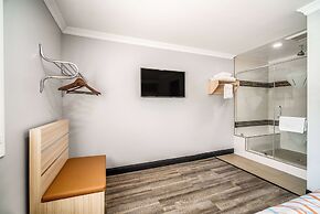 Travelodge Inn & Suites by Wyndham Bell Los Angeles Area