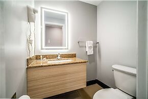 Travelodge Inn & Suites by Wyndham Bell Los Angeles Area