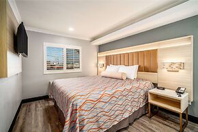 Travelodge Inn & Suites by Wyndham Bell Los Angeles Area