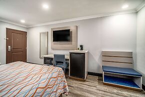 Travelodge Inn & Suites by Wyndham Bell Los Angeles Area