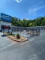 Bear Mount Inn & Suites