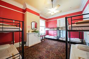 Auberge Nouvelle Orleans Hostel