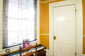 Auberge Nouvelle Orleans Hostel