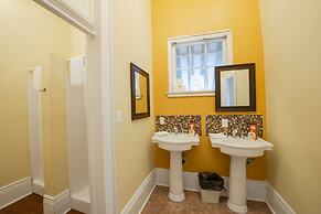 Auberge Nouvelle Orleans Hostel